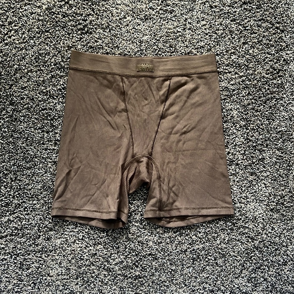 Skims biker shorts